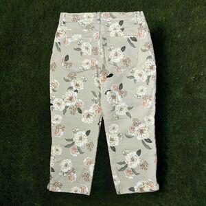 Gloria Vanderbilt Jeans Capri Pants High Waist Size 6 Floral Beige Denim Country
